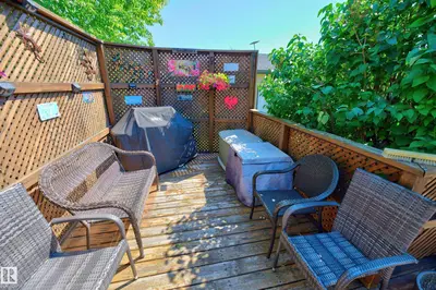 Interior photo 3 of 3104 138 AV NW