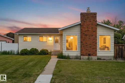13840 30 ST NW, Edmonton - $389,900