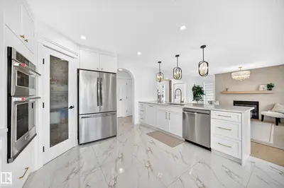 Interior photo 4 of 8509 SLOANE CR NW
