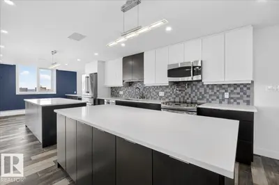 Interior photo 3 of #1806 9835 113 ST NW