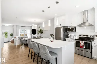 Interior photo 2 of 3415 ERLANGER BN NW