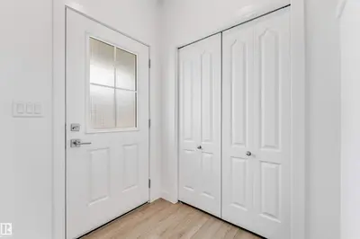 Interior photo 2 of 1208 14 AVE NW NW