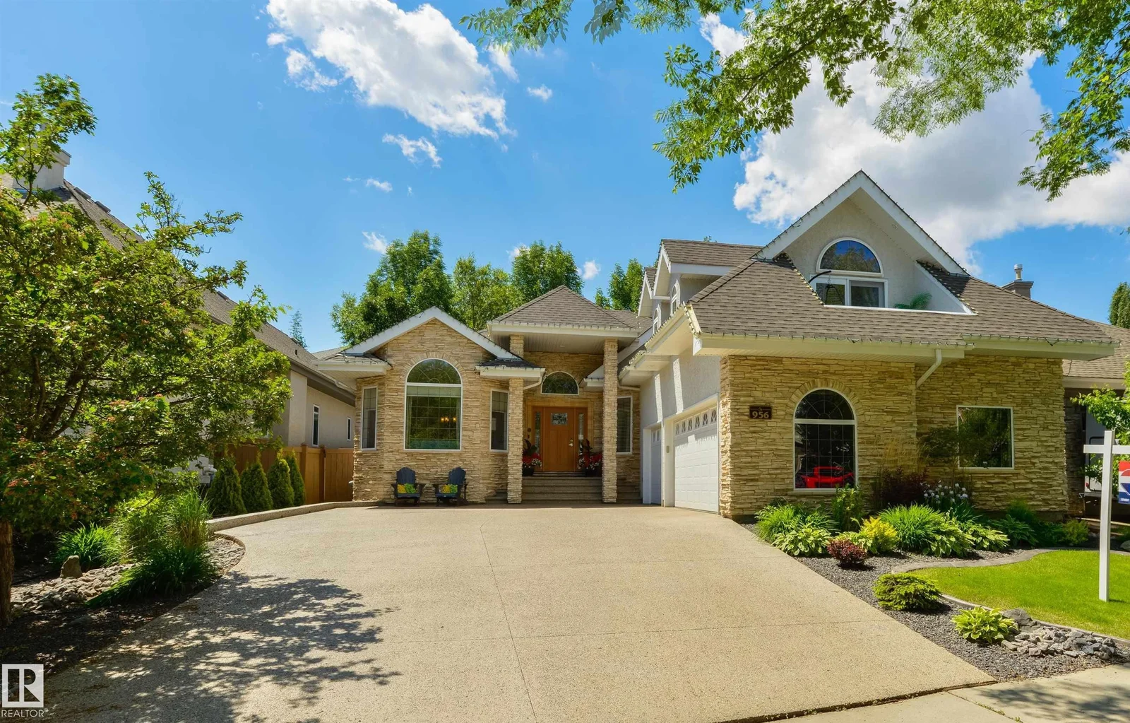 956 HOLLINGSWORTH BEND NW, Edmonton - 4 bedroom Detached Single Family for sale