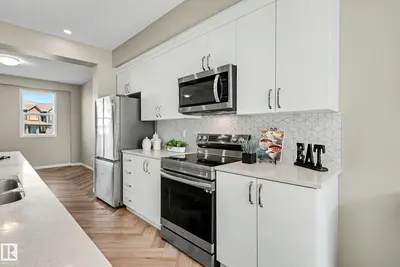 Interior photo 4 of #53 2072 WONNACOTT WY SW