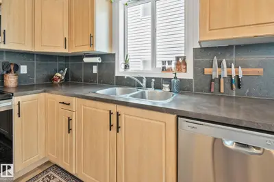 Interior photo 4 of 22 VIVIAN WY