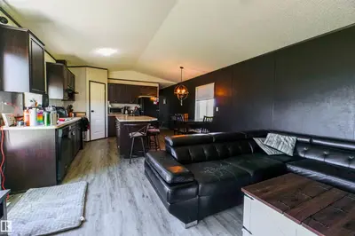 Interior photo 2 of 1232 TWP ROAD 512