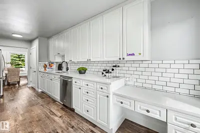 Interior photo 4 of 7 GREAT OA
