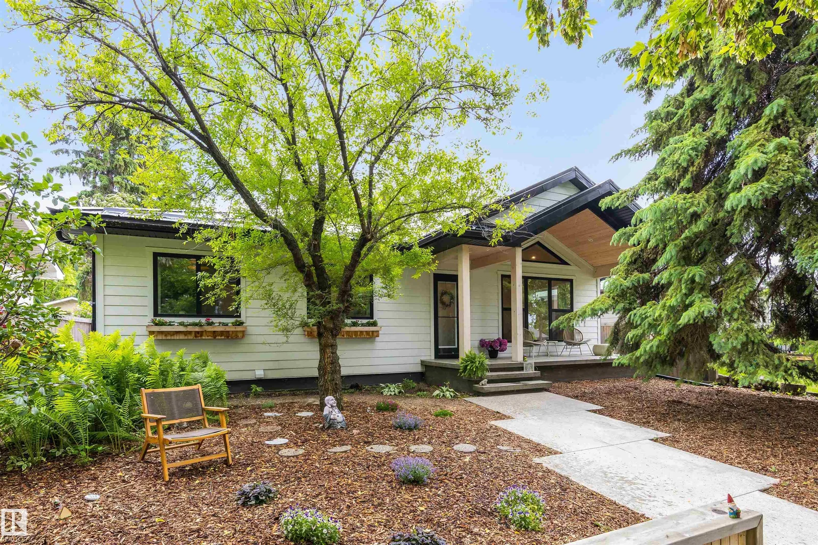 12 BELMONT DR, St. Albert - 4 bedroom Detached Single Family for sale