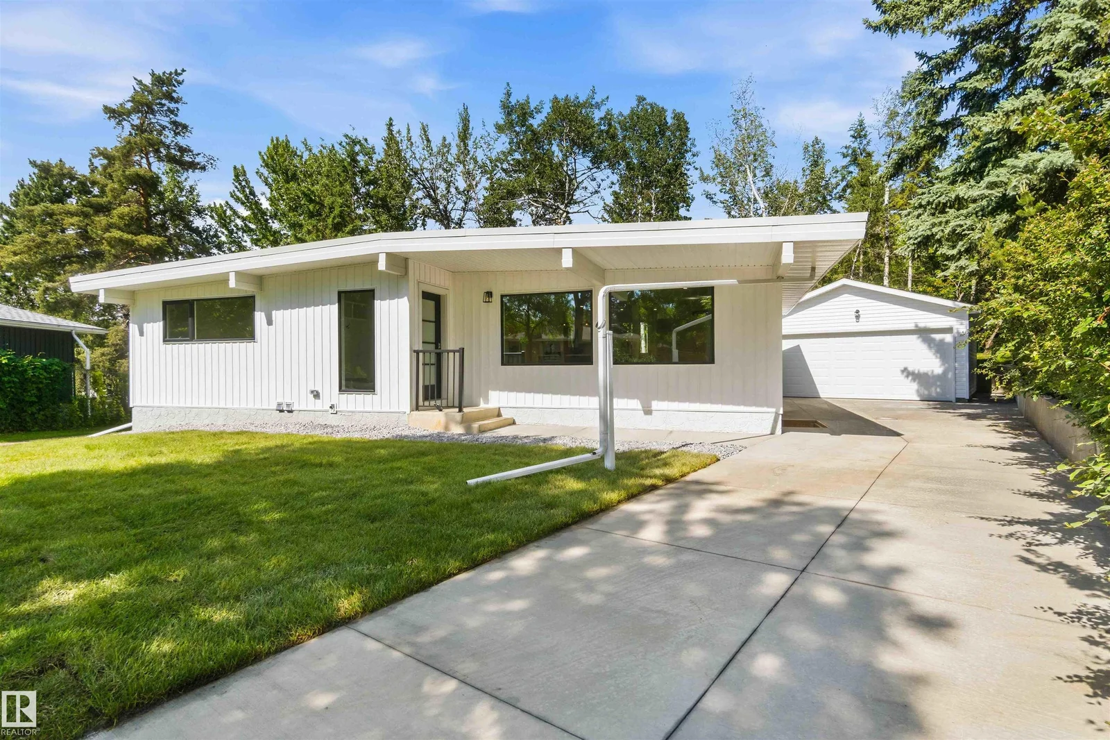19 GREENBRIER CR, St. Albert - 4 bedroom Detached Single Family for sale