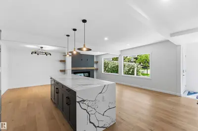Interior photo 4 of 19 GREENBRIER CR