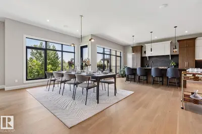 Interior photo 4 of 4812 KNIGHT CR SW