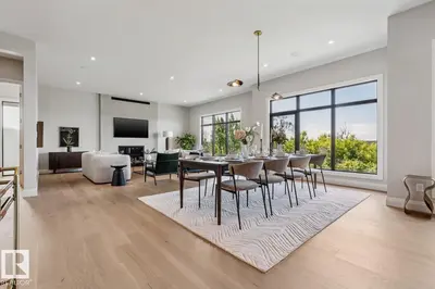 Interior photo 3 of 4812 KNIGHT CR SW