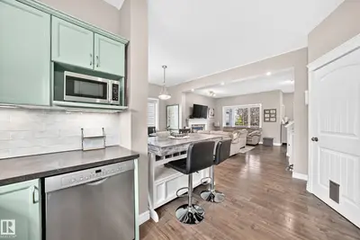 Interior photo 2 of 270 SUNCREST RD