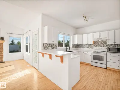 Interior photo 2 of 3147 TRELLE LO NW