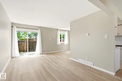 Interior photo 4 of 186 CORNELL CT NW