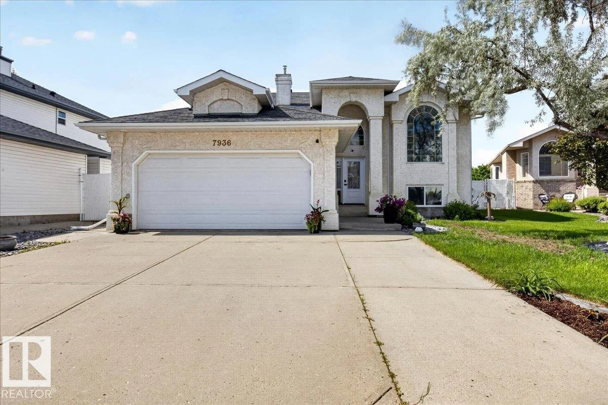 7936 165 AV NW, Edmonton - 4 bedroom Detached Single Family for sale