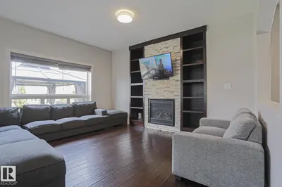 Interior photo 3 of 4642 CHARLES WY SW