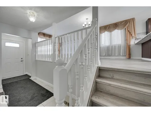 8507 152B AV NW, Edmonton - $519,900