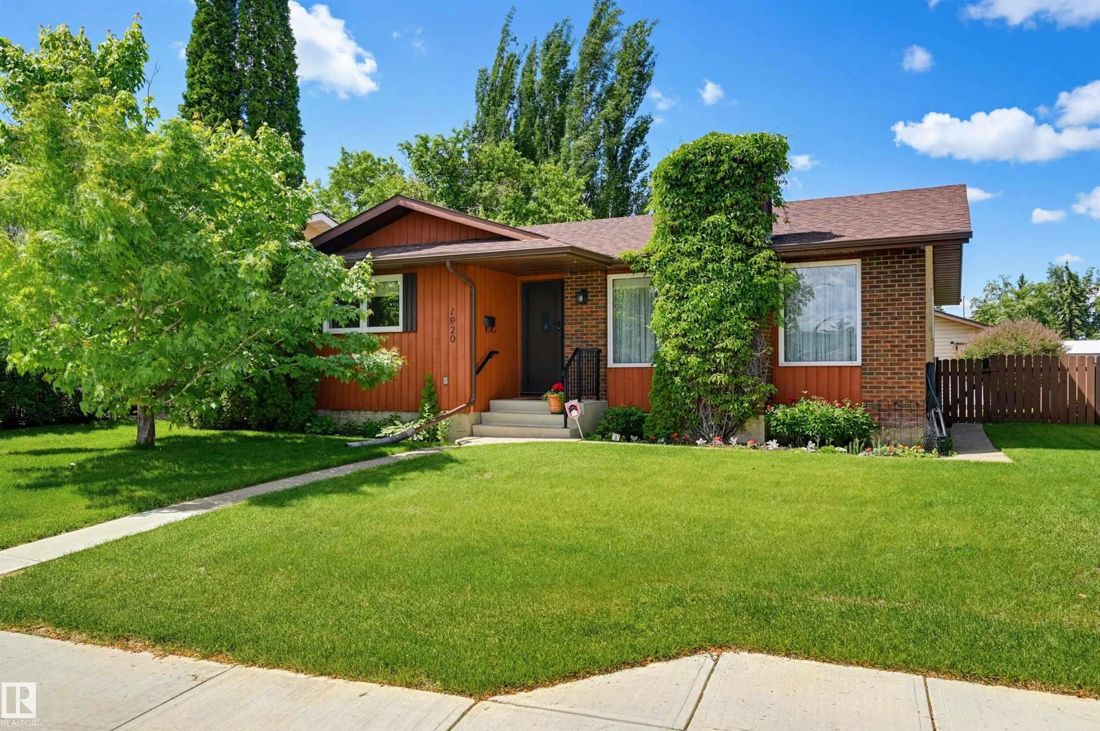1920 65 ST NW, Edmonton - 4 bedroom Detached Single Family for sale