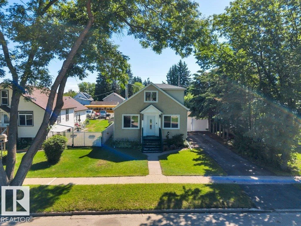 5019 49 Street, Calmar - 4 bedroom Detached Single Family for sale
