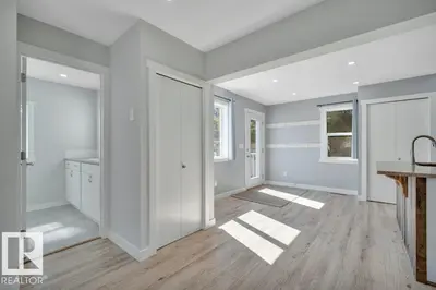 Interior photo 4 of 5019 49 Street