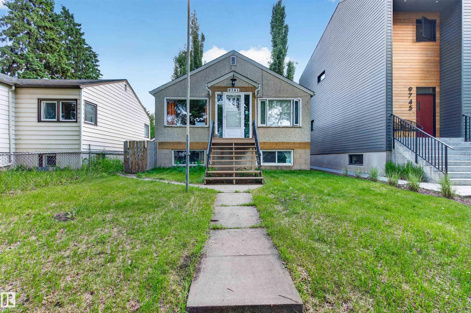 9741 72 AV NW, Edmonton - 4 bedroom Detached Single Family for sale