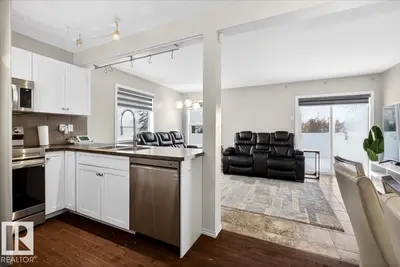Interior photo 2 of #47 230 EDWARDS DR SW