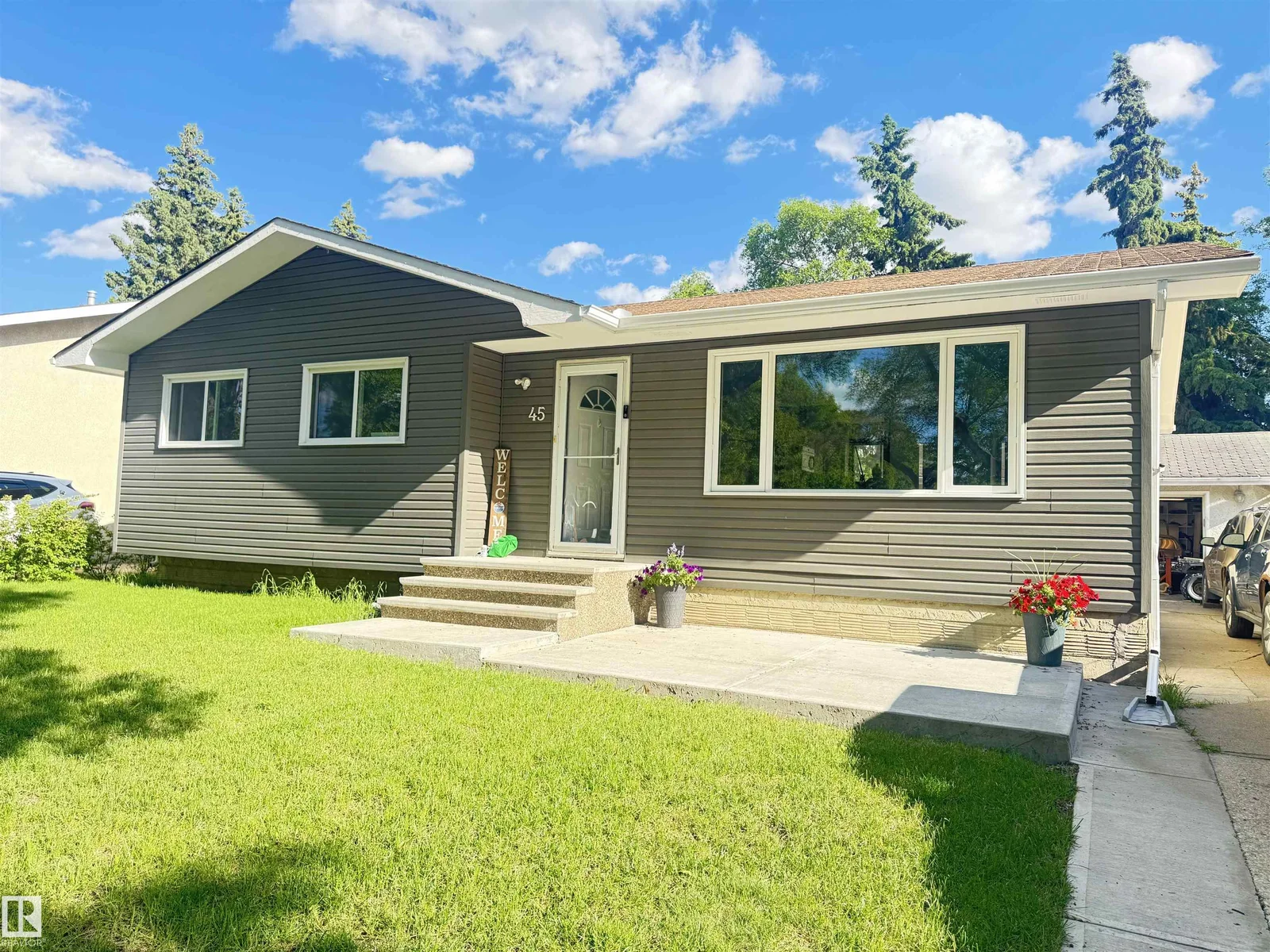 45 LAMBERT CR, St. Albert - 4 bedroom Detached Single Family for sale