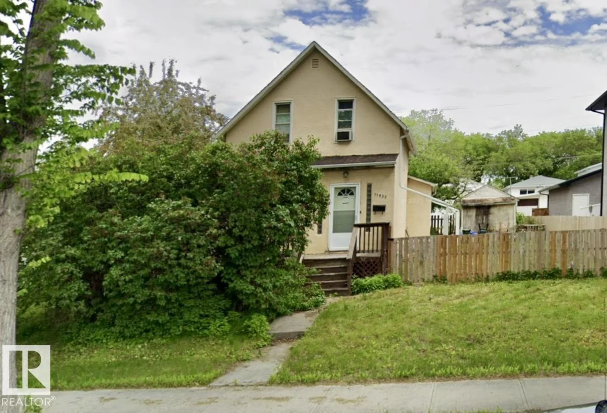 11933 70 ST NW, Edmonton - 3 bedroom Detached Single Family for sale