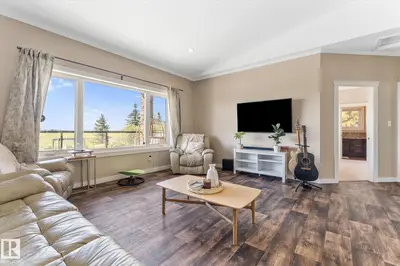 Interior photo 3 of 56307 RGE ROAD 254