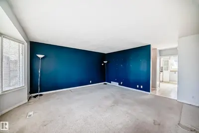 Interior photo 2 of 