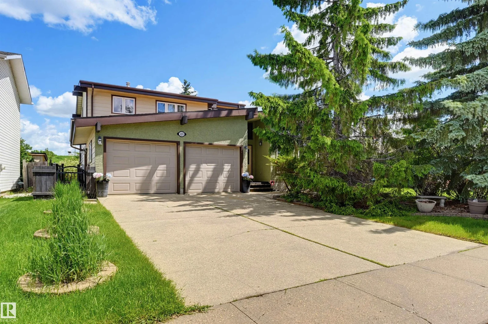 3211 104 ST NW, Edmonton - 6 bedroom Detached Single Family for sale