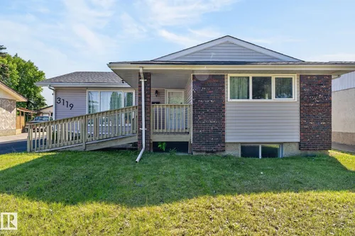 3119 104 ST NW, Edmonton - $525,000
