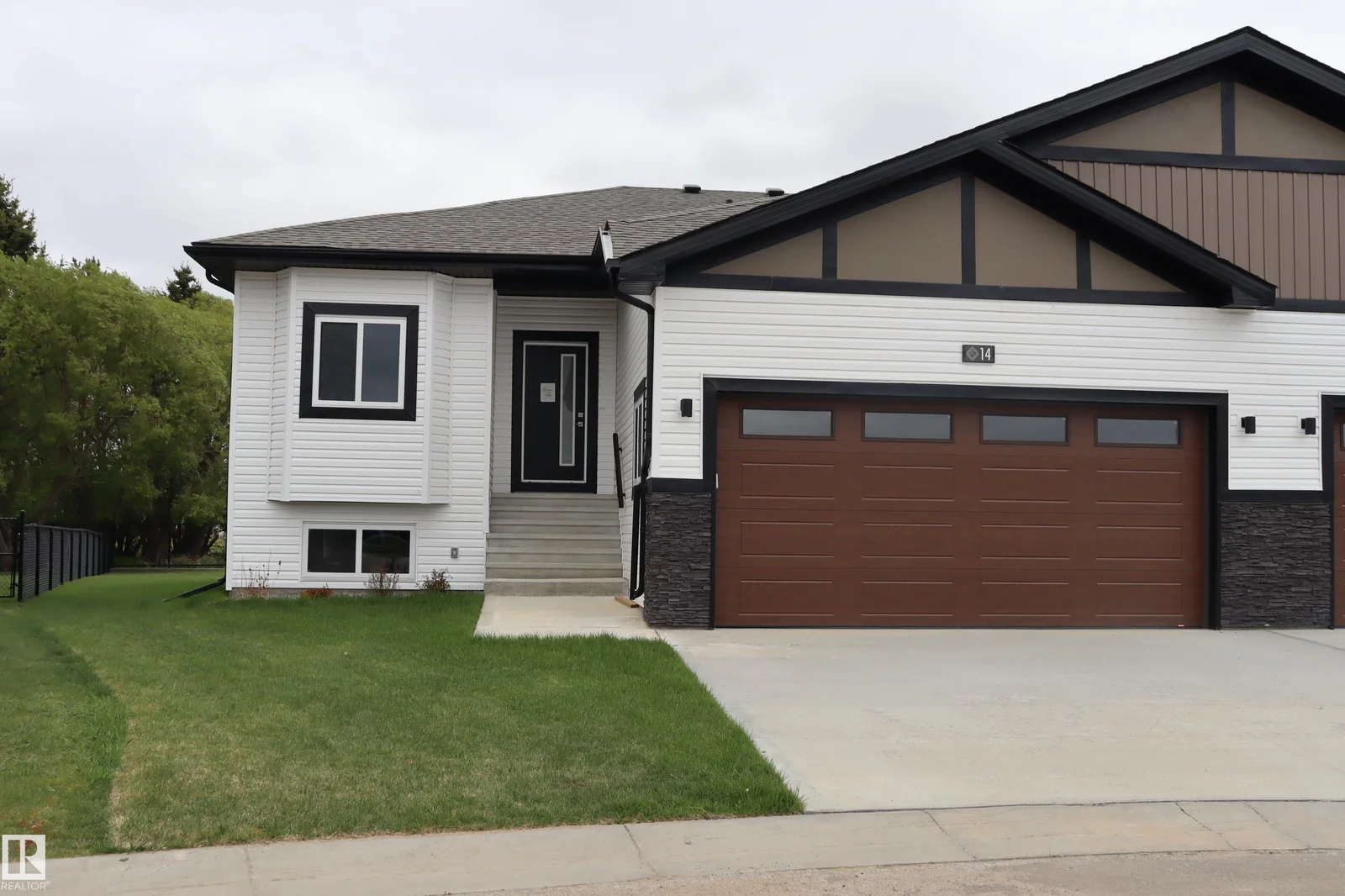 , Wetaskiwin - 2 bedroom Duplex for sale