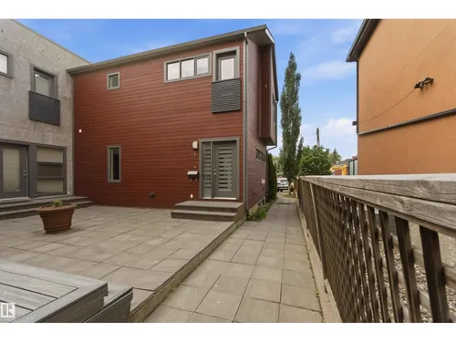 #1 14315 Stony Plain NW, Edmonton - $379,900