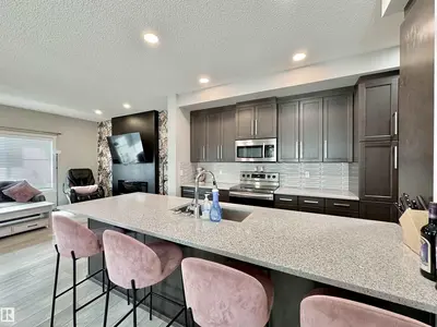 Interior photo 4 of 302 BALSAM LI