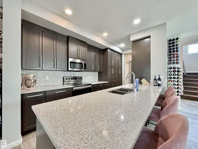 Interior photo 3 of 302 BALSAM LI