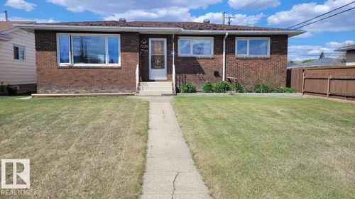 7220 131A AV NW, Edmonton - $419,000