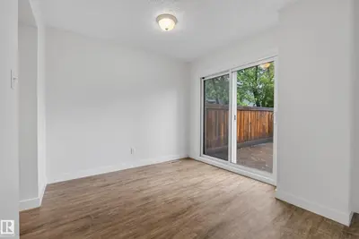 Interior photo 3 of 220 Grandin Village