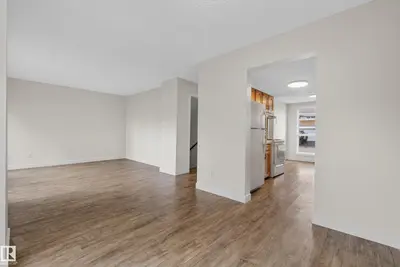Interior photo 4 of 220 Grandin Village