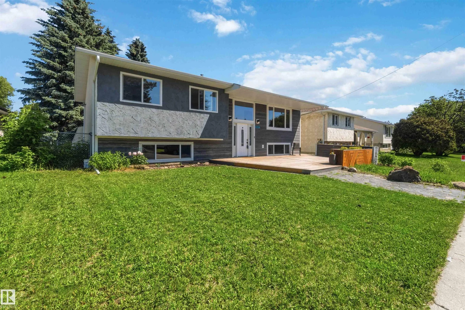 4227 40 AV, Stony Plain - 5 bedroom Detached Single Family for sale