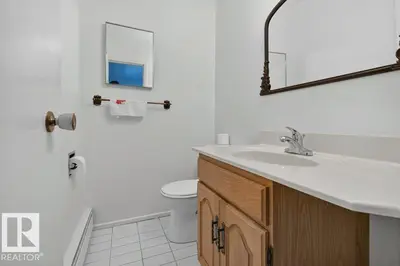 Interior photo 3 of 6916 92A AV NW