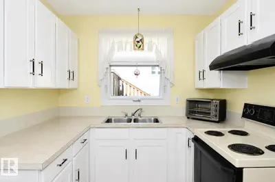 Interior photo 3 of 5012 57 AV