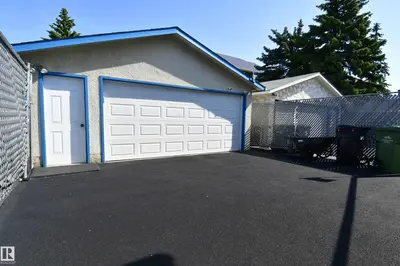 Interior photo 1 of 5012 57 AV