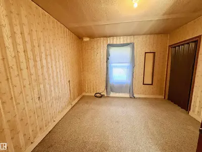 Interior photo 3 of 5103 50 AV