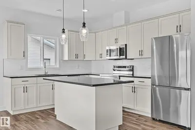 Interior photo 4 of 4803 53 AV