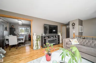 Interior photo 3 of 14808 96 ST NW