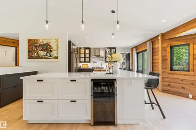 Interior photo 4 of #107 27019 TWP ROAD 514