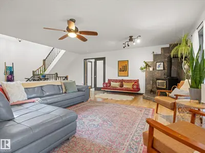 Interior photo 2 of 51559 RGE ROAD 204
