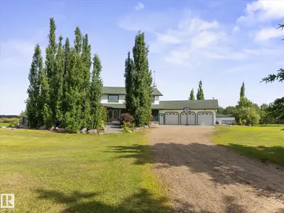 Interior photo 1 of 51559 RGE ROAD 204